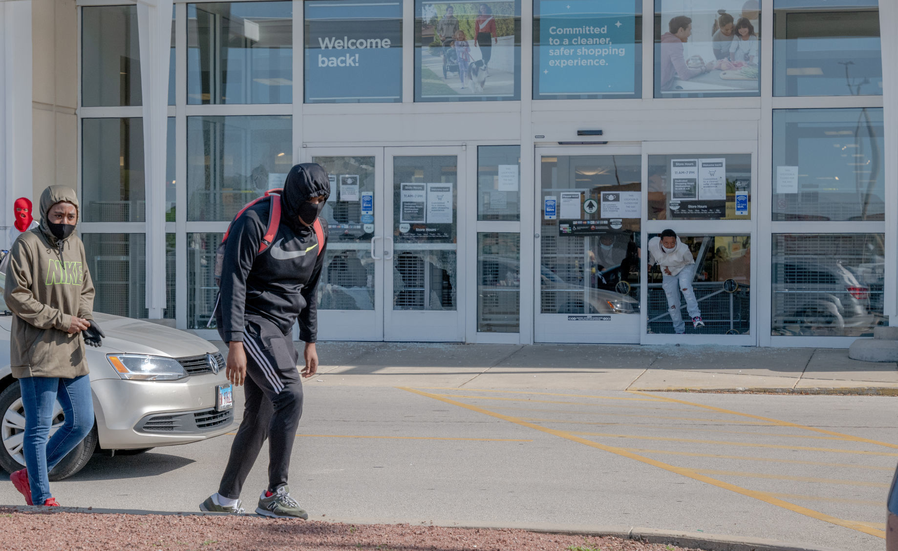 Kohl's looting